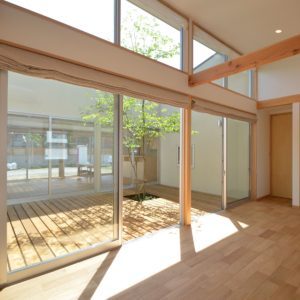大きな中庭のある家 | TEKTON｜テ...