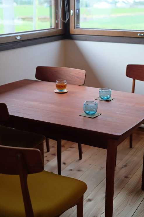 チークのダイニングテーブルとダイニングチェア デンマークのヴィンテージ家具