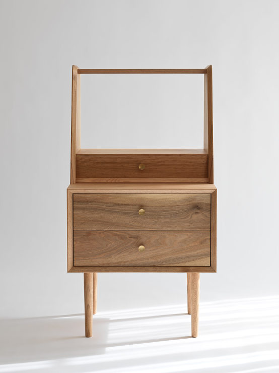 クルミ材の仏壇とチェスト ? クラフトワ...