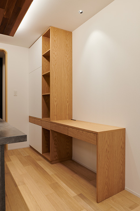 I邸 デスク一体型収納 ? クラフトワー...