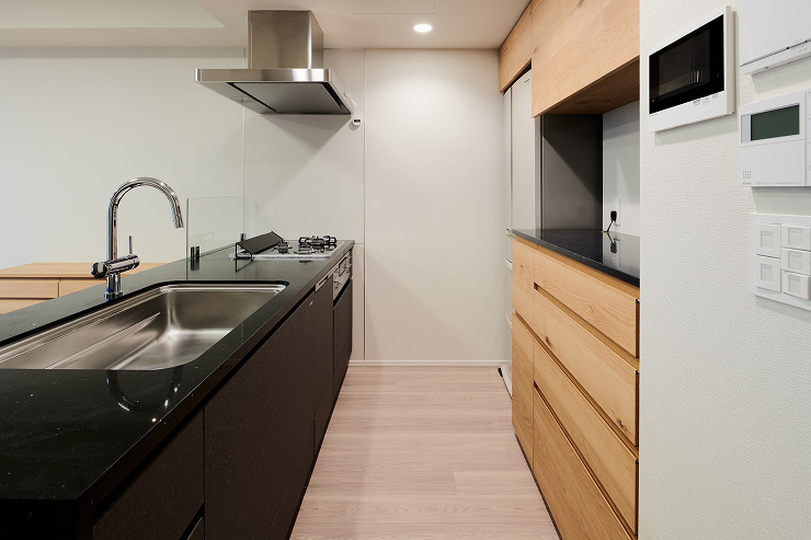 節ありオークのカップボード リビング収納...