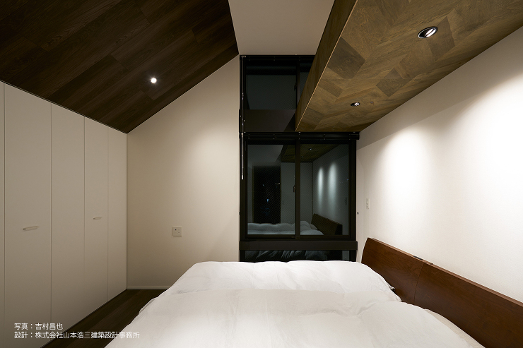 某建売住宅 リアルパネル ヘリンボーン ...