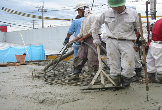 写真で見る新築工事の流れ｜大東市の注文住...