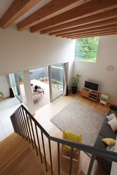 森と対話する家 - 東北の新築注文住宅・...