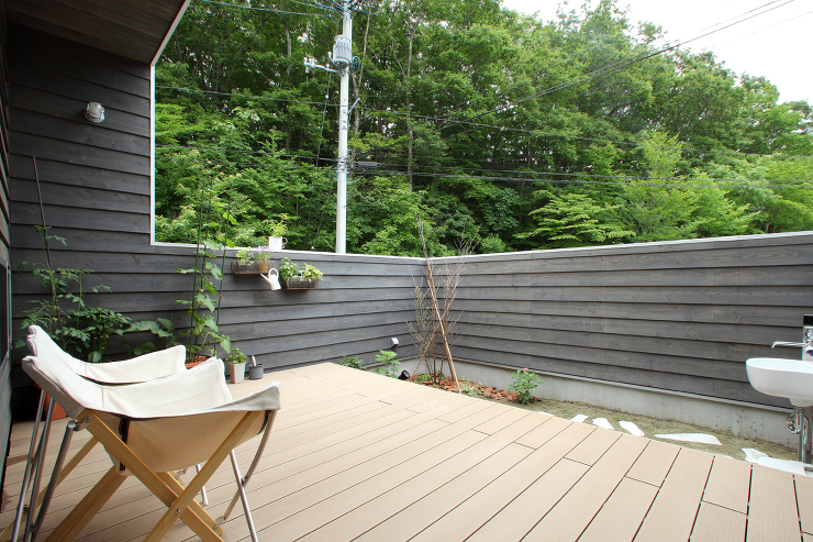 森と対話する家 - 東北の新築注文住宅・...