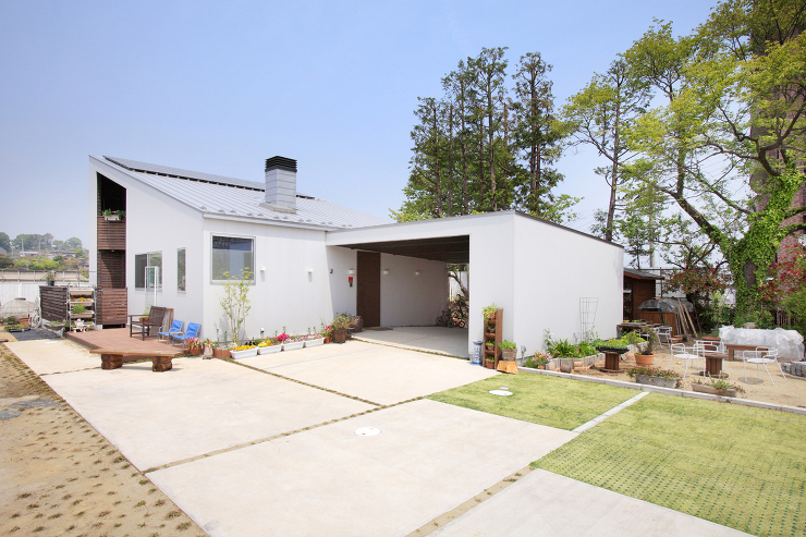 暖炉を囲んで暮らす家 - 東北の新築注文...