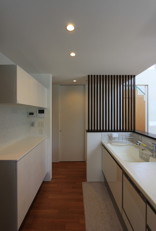 U-shape Frame - 東北の新...