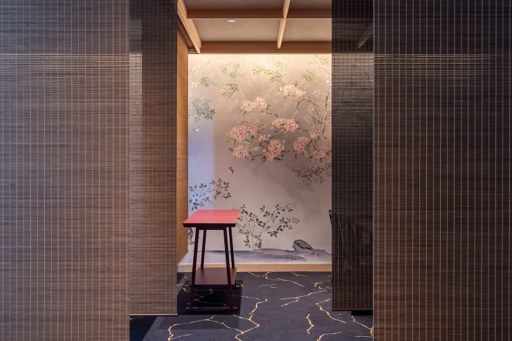 旅館 可変間仕切スクリ?ンを備えた食事処...