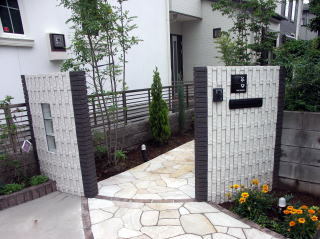 シンプルモダン　さいたま　タイル