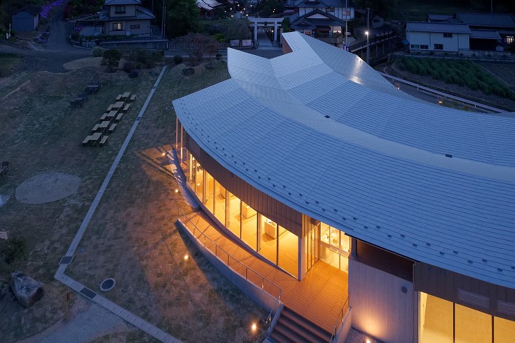 金蛇水神社外苑 SandoTerrace