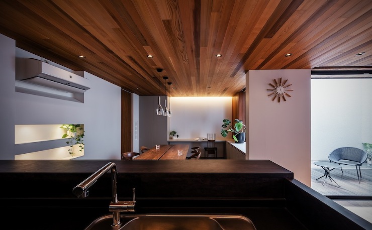 木と石のリゾートコートハウス | 大阪 ...