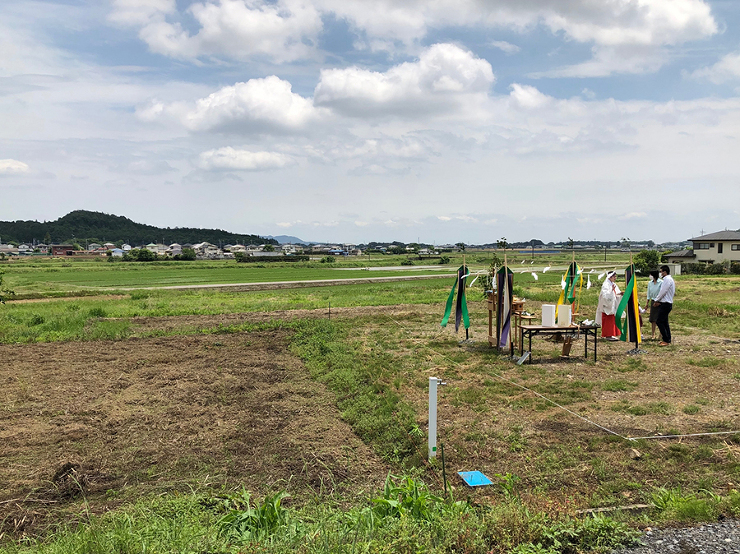 高台に建つ平屋の住まい（佐野市ー赤見の家...