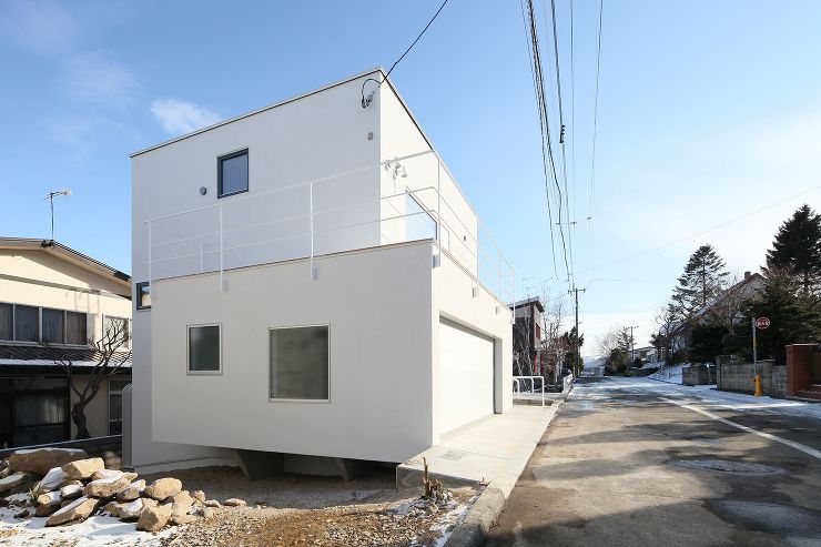 ５つのフロアレベルを持つスキップフロア住宅