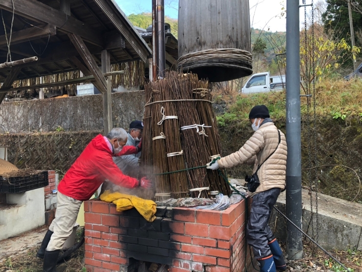 蒸し剥ぎ。。。 | 野の草 設計室