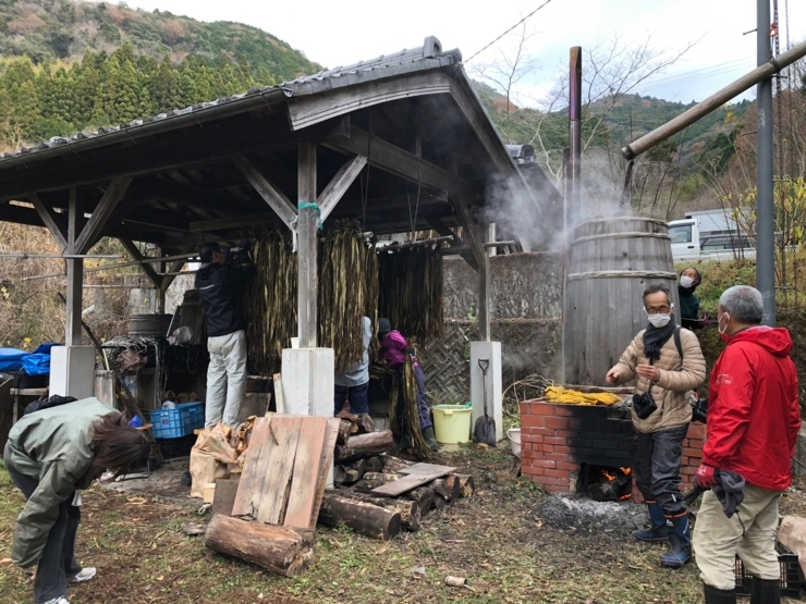 蒸し剥ぎ。。。 | 野の草 設計室