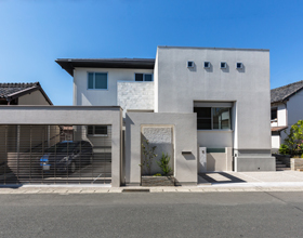 ?Frame感でまとめるClose Style Exterior?・・・田原市I様邸