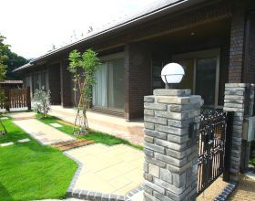 自然の緑に溶け込む暮らし　平屋の家・・・田原市Ｙ様邸