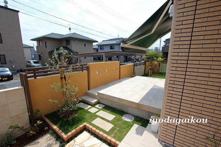 施工例　〜高台でゆっくり流れる素敵な時間...
