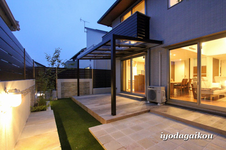 リビングから眺める心地良さ　街並み添える優美な空間　豊橋市 K様邸