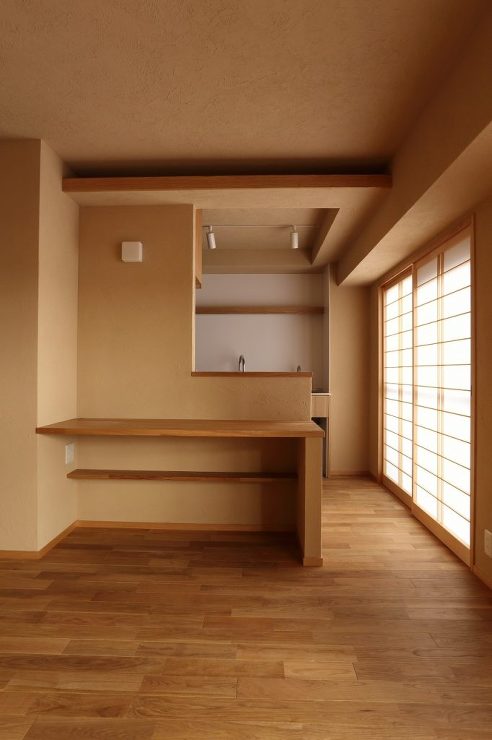 マンションリノベーションAH609（練馬区）リビングからキッチンの眺め
