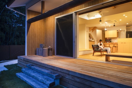 岸和田の家?wide eaves house?