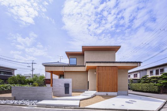 和歌山の家-lean to roof house-