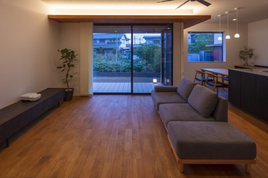 和歌山の家-lean to roof house-
