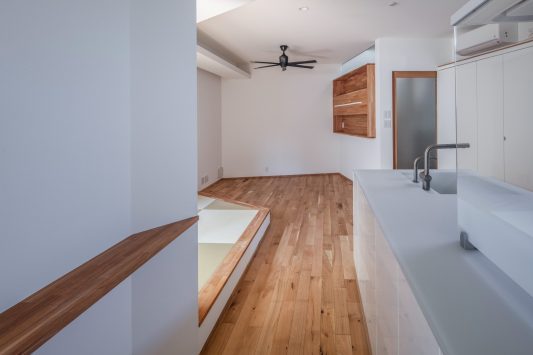 堺区の家３?fountain of light?