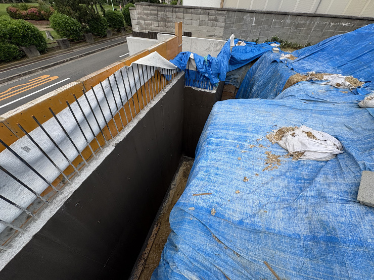 堺市西区の家　基礎裏の防水チェックとプレ...