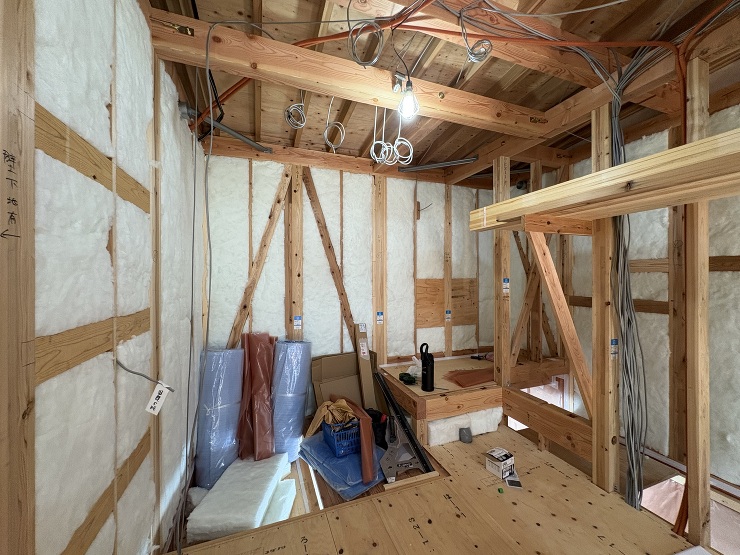 八尾の家　外壁工事と断熱・気密工事 | ...