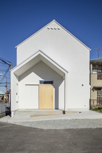 泉大津の家?triangle roof?