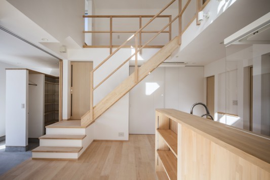 泉大津の家?triangle roof?