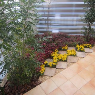 楽しい家18 - ガーデニングと家をつく...