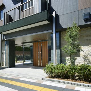 分譲住宅2 - ガーデニングと家をつくる...