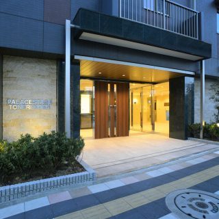 分譲住宅2 - ガーデニングと家をつくる...