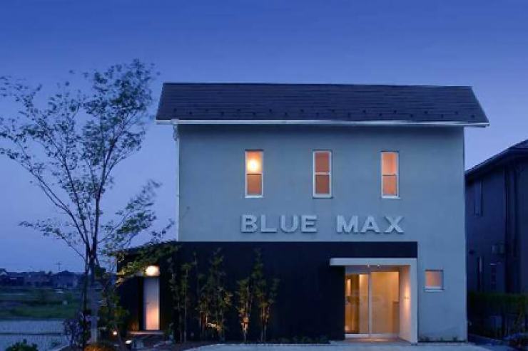 BLUE MAX
