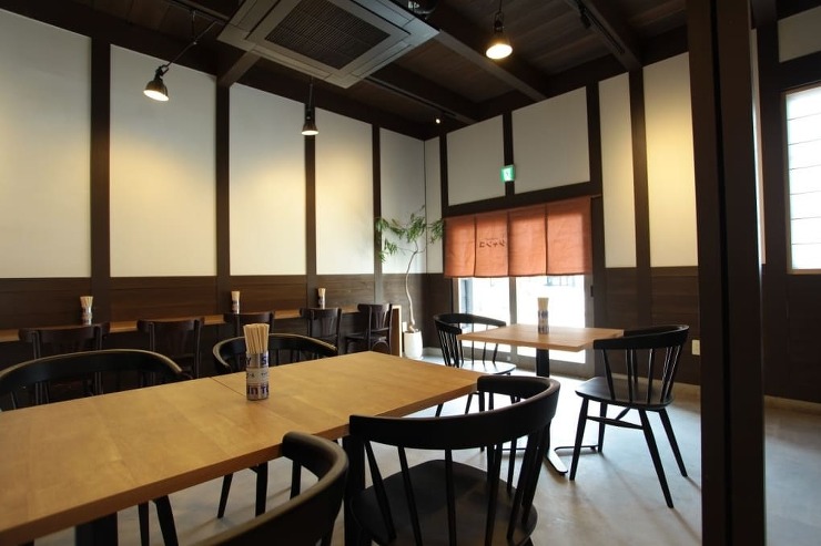 HIKONE DINING ジャンゴ |...