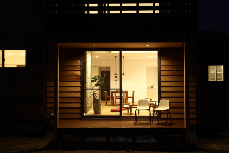 TA HOUSE