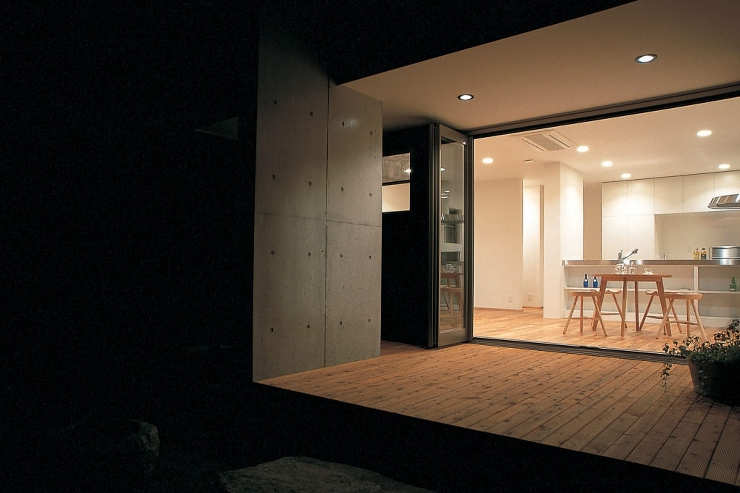 IH HOUSE
