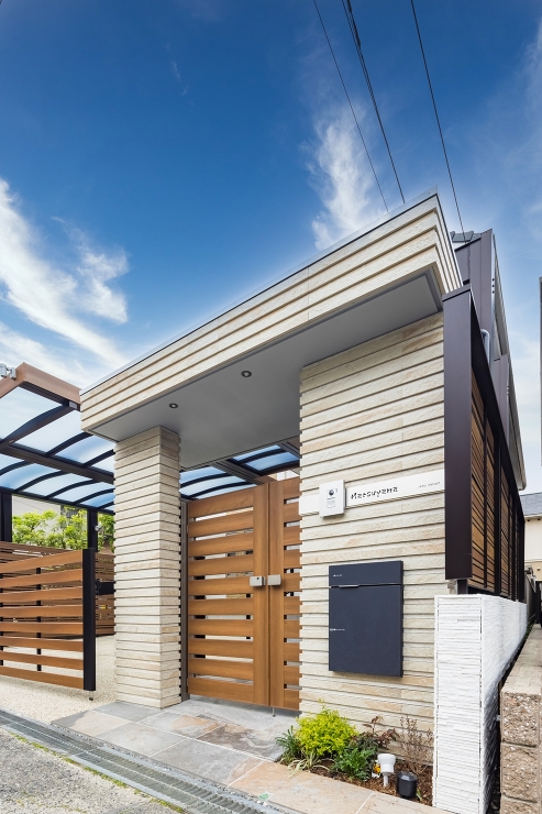 全面リフォームをした、おしゃれなクローズ...