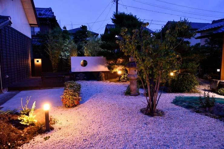 一宮市で匠による和風リフォーム外構工事。プロの匠が京都をイメージし、和風庭園を造園しつつ外構施工 | 和風外構