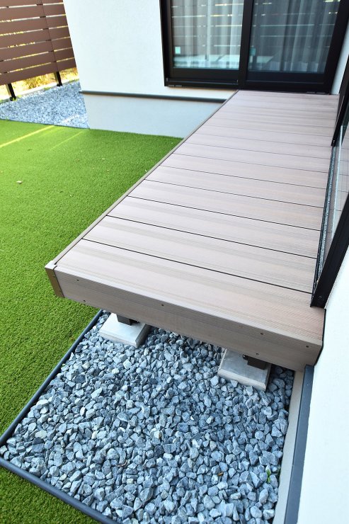 素材のコントラストが美しい　アーバンモダン外構 | モダン外構