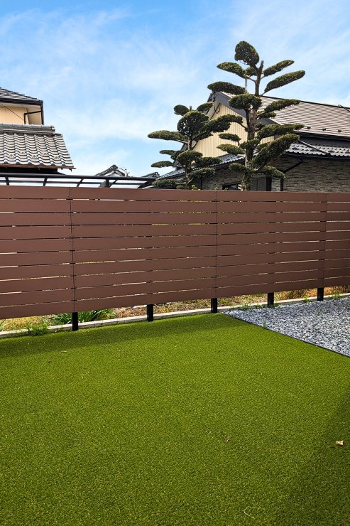 素材のコントラストが美しい　アーバンモダン外構 | モダン外構