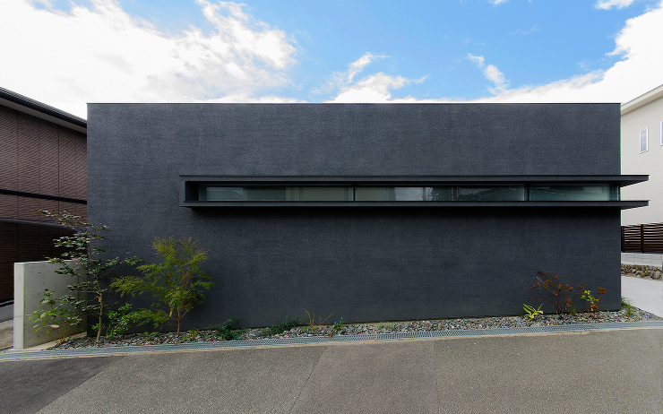 大阪府高槻市に建つ南平台のコートハウスの外観写真