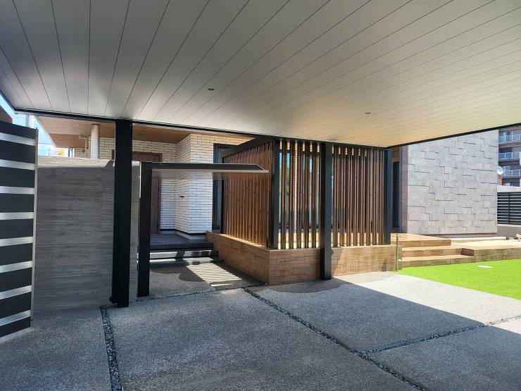 岐阜市でプレミエスゲートのあるクローズ外構デザイン。 | モダン外構