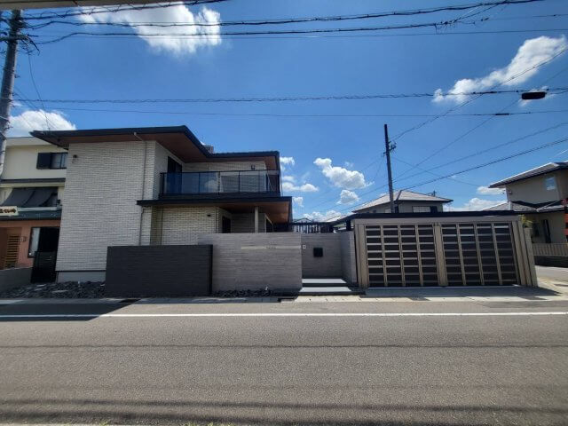 クローズ　外構