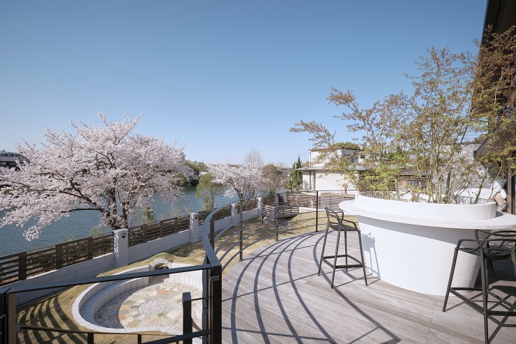 湖畔の家 昼／奈良市 - 建築実例 - ...