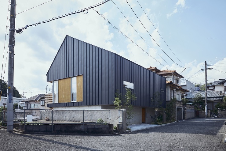 囲む家 昼／兵庫県川西市　 - 建築実例...
