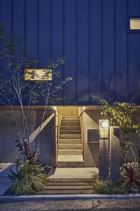 囲む家 夜／兵庫県川西市 - 建築実例 ...