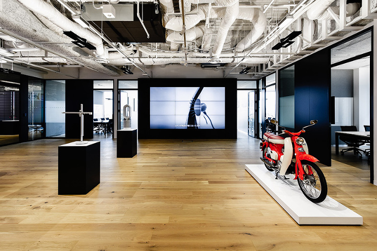 DYSON TOKYO